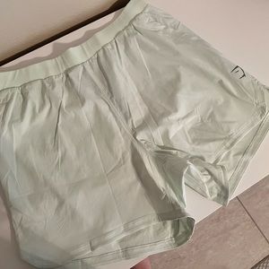 GYMSHARK • Large Men’s Lime Gym Short